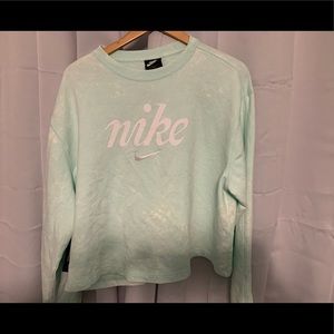 Kinda cropped crew neck